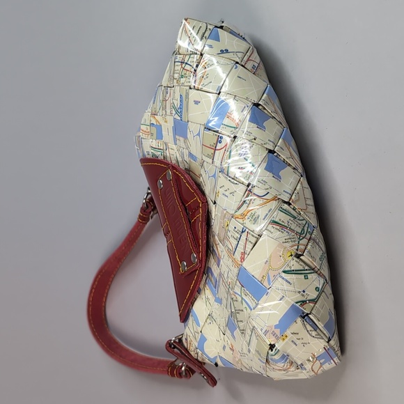 Nagui Ollin Arm Candy New York City Map Purse - Picture 5 of 12